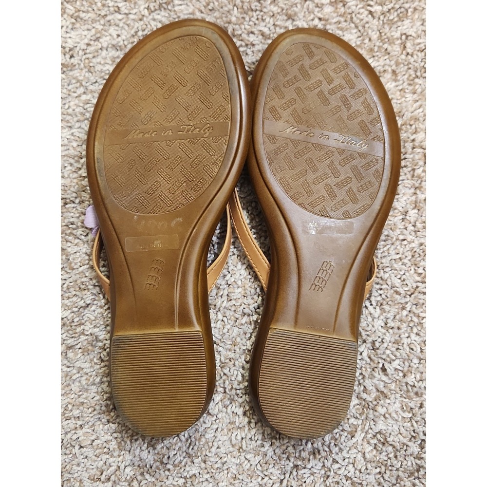 Italiana by ltalian Shoemakers Adara Floral Tan Leather Thong Sandals Size 6.5 - Picture 6 of 6